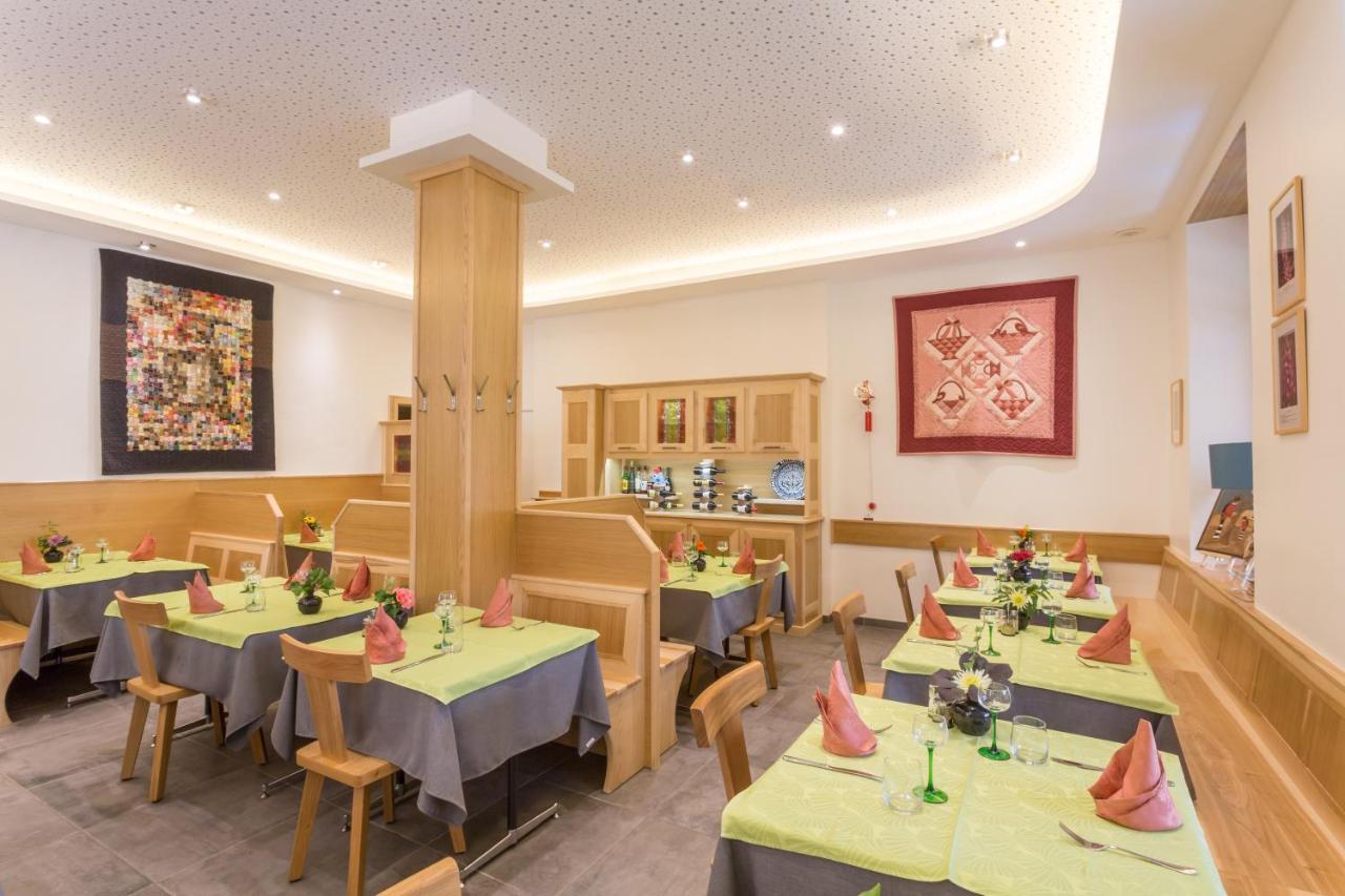 Hotel Restaurant Collin Ferrette Екстер'єр фото