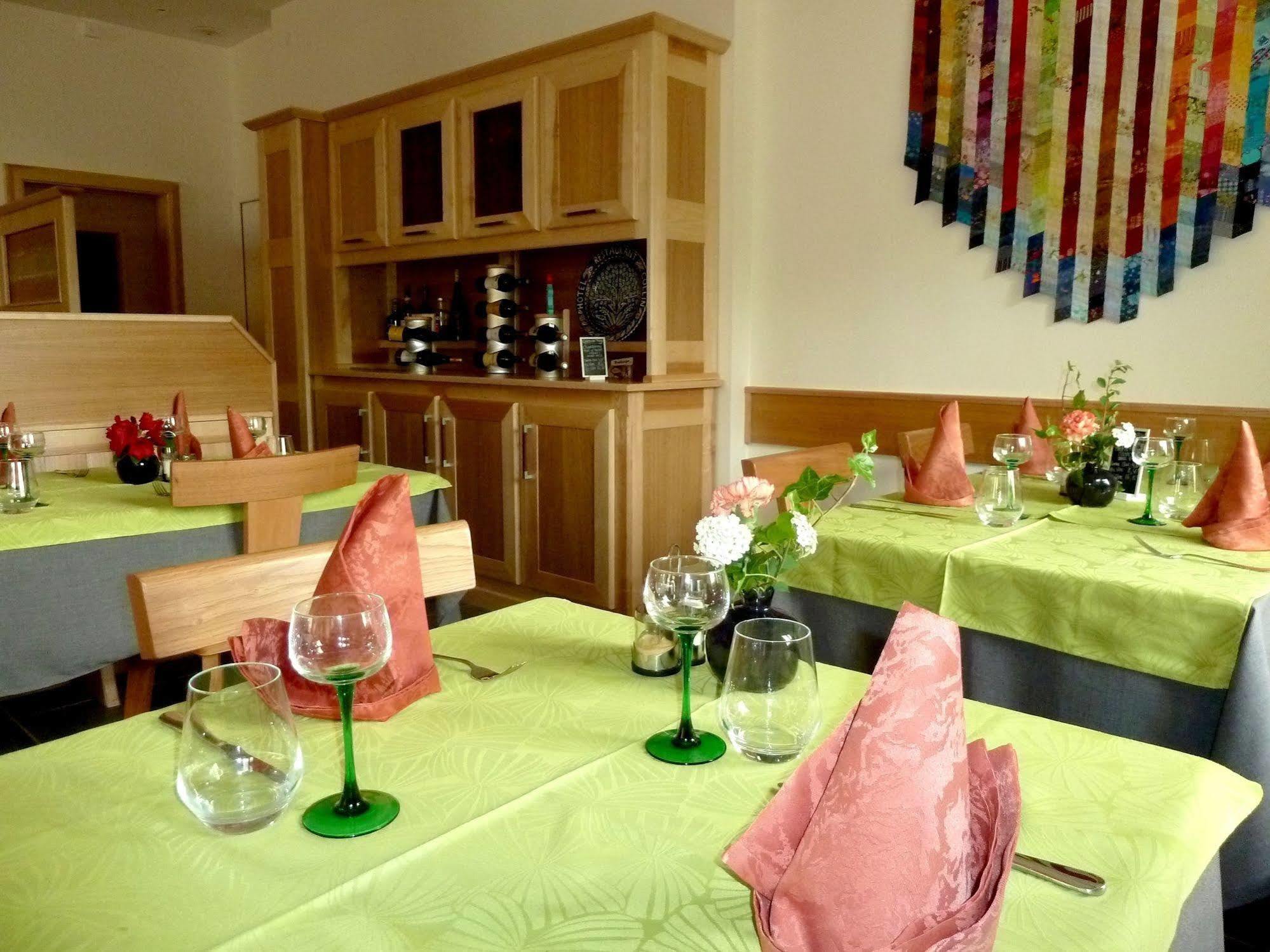 Hotel Restaurant Collin Ferrette Екстер'єр фото